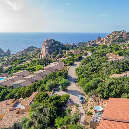 Assenzia Villa